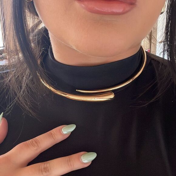 Unique gold choker - Picture 1 of 5